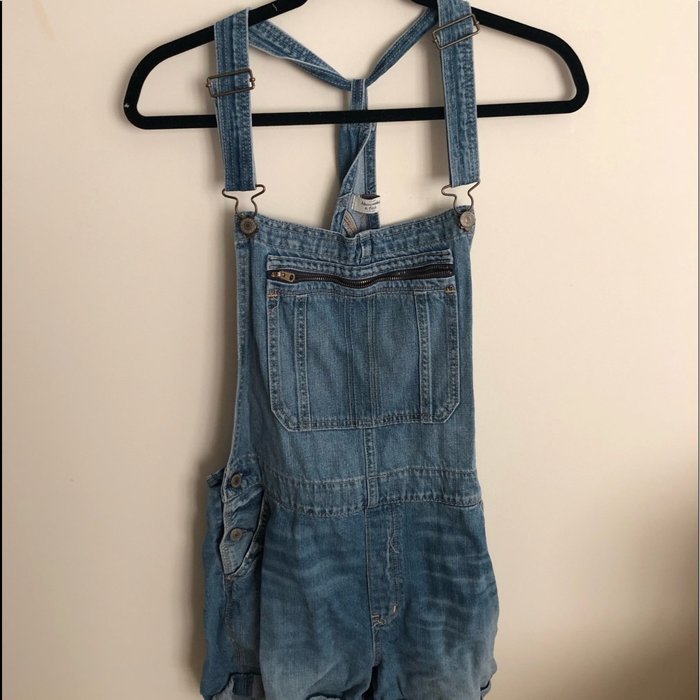 Abercrombie overall shorts